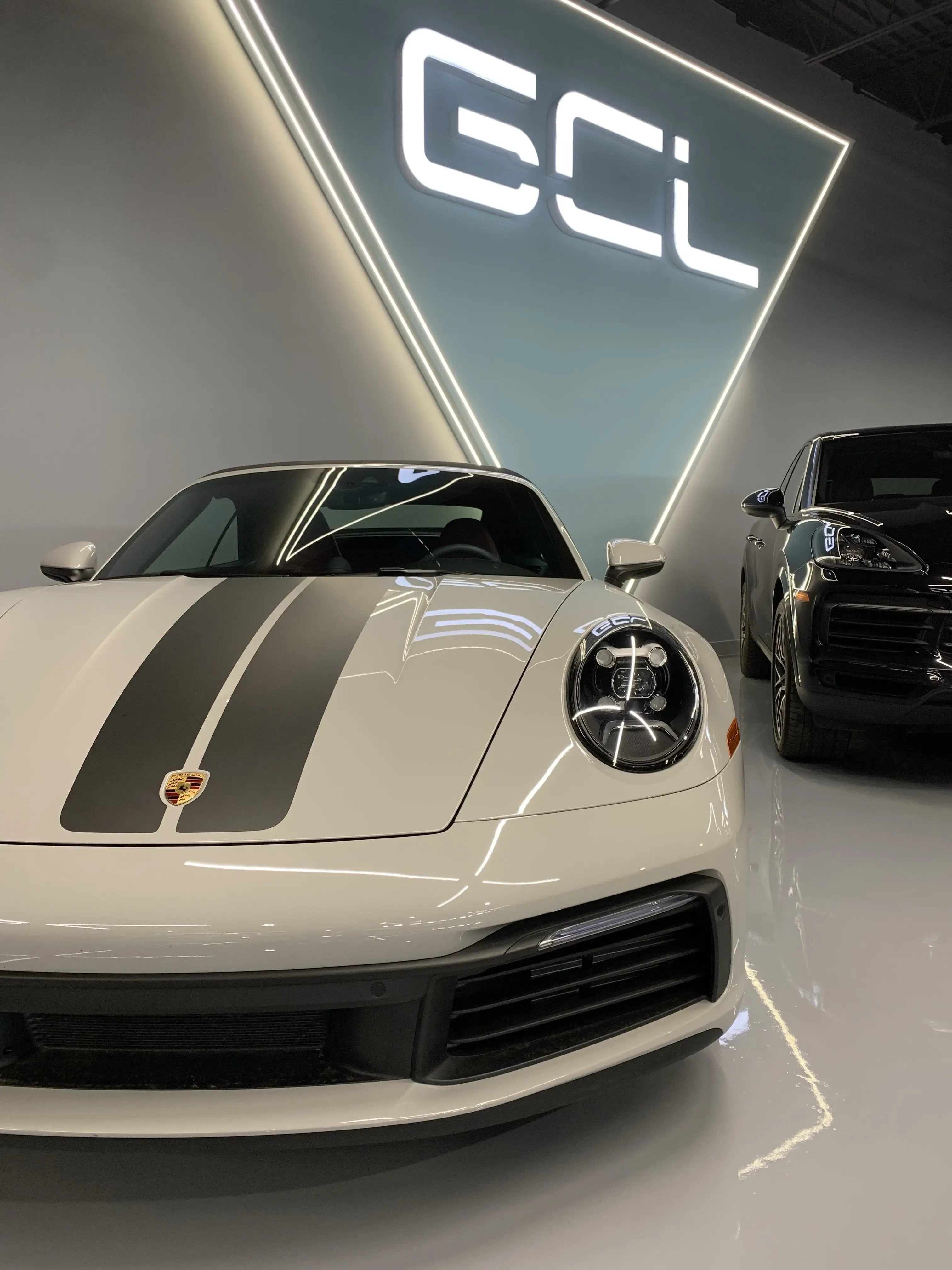 Sell your car in Ontario - Professional vehicle buying service with competitive offers